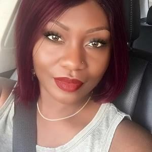 Meet your Posher, Ines